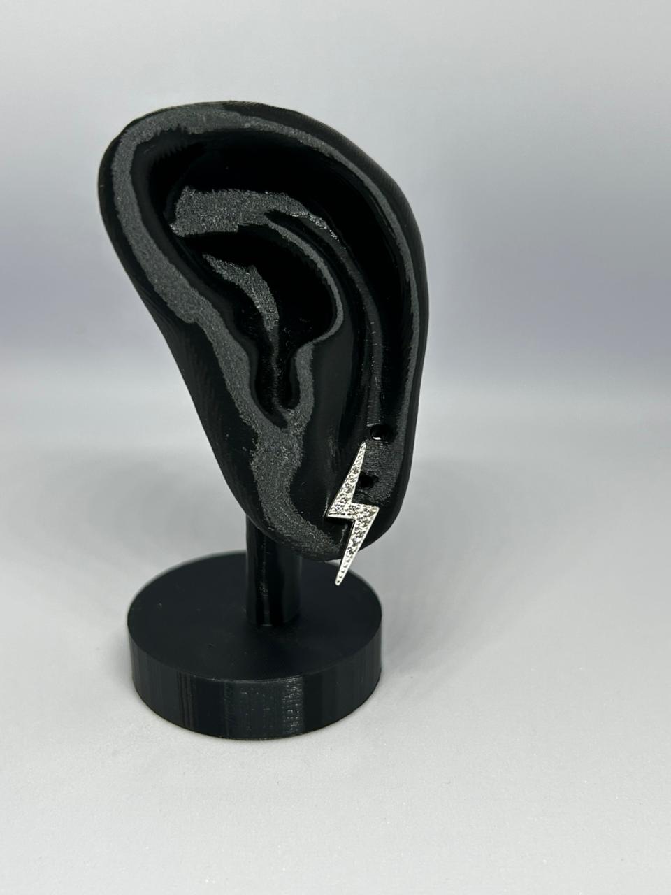 Brinco Raio Cravejado